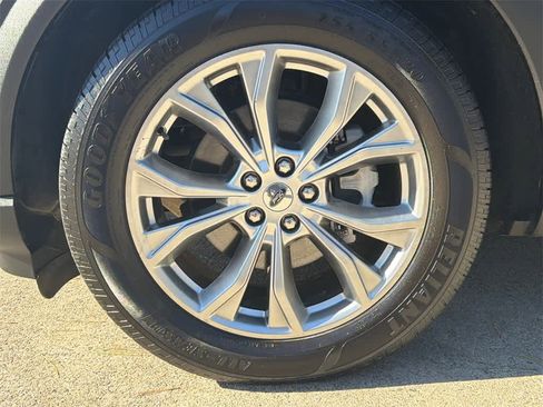 Used 2020 Ford Explorer Limited image 9