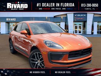 Used 2025 Porsche Macan AWD/4WD video 1
