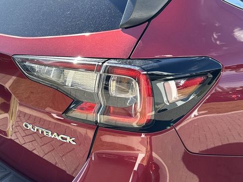 Certified 2025 Subaru Outback Premium w/ Popular Package #1A image 9