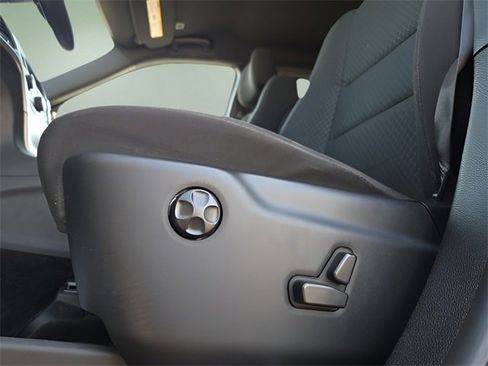 Used 2018 Jeep Grand Cherokee Laredo image 21