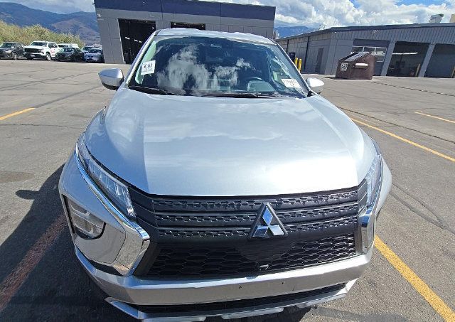 Used 2025 Mitsubishi Eclipse Cross SE AWD/4WD image 2