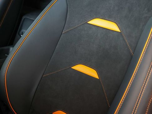 Used 2024 Lamborghini Huracan Tecnica RWD image 42