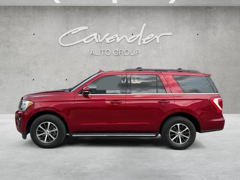 Used 2018 Ford Expedition XLT w/ Equipment Group 202A RWD image 13