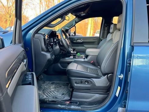 Used 2024 Chevrolet Silverado 1500 ZR2 w/ ZR2 Bison Edition AWD/4WD image 17