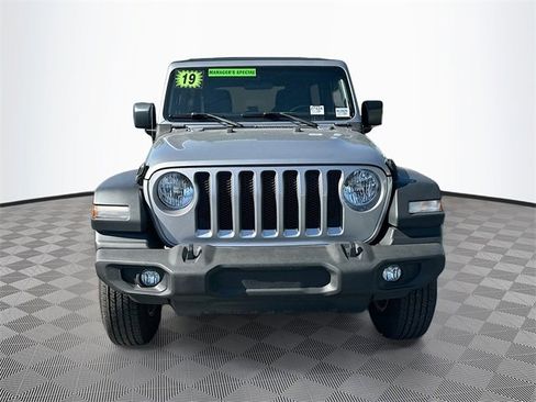 Used 2019 Jeep Wrangler Unlimited Sport S image 2