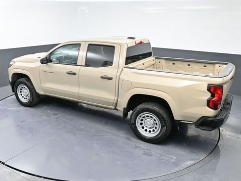 Used 2023 Chevrolet Colorado W/T image 41