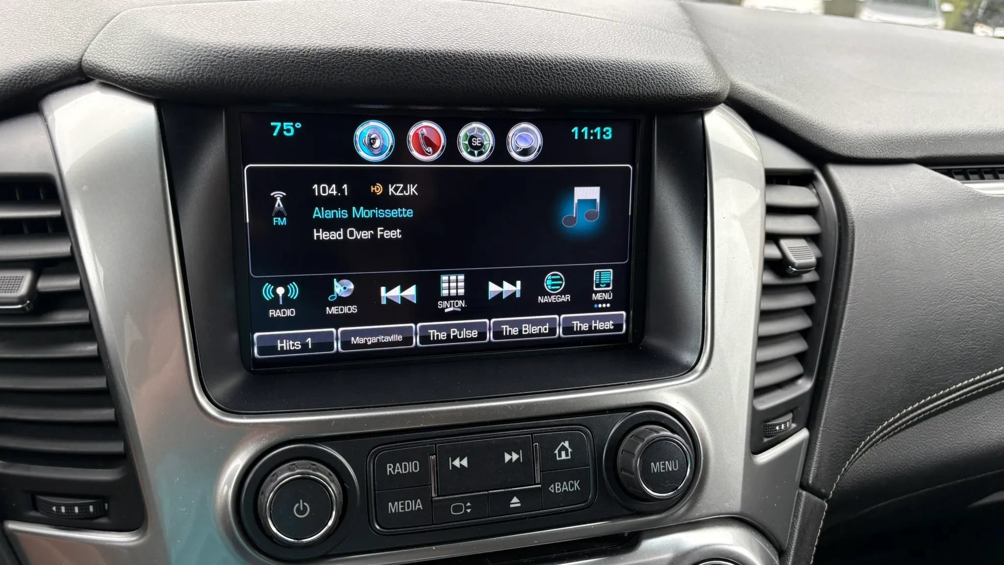 Used 2018 Chevrolet Suburban LT AWD/4WD image 24