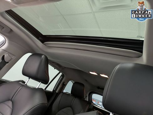 Used 2021 Toyota Highlander XLE AWD/4WD image 21