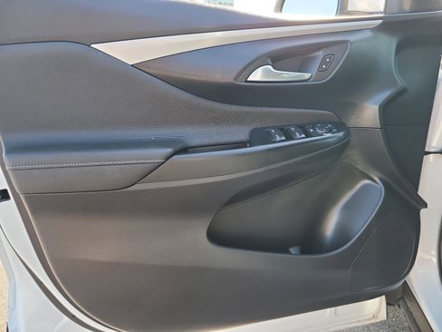 Used 2025 Buick Envista Preferred FWD image 14