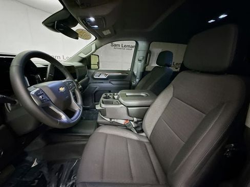 Used 2025 Chevrolet Silverado 2500 LT image 22