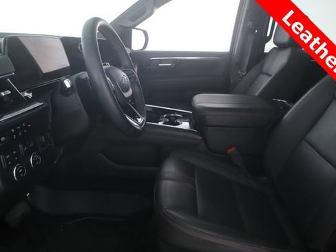 Used 2025 Chevrolet Tahoe RST w/ RST Capability Package AWD/4WD image 16