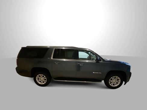 Used 2019 GMC Yukon XL SLT w/ Open Road Package image 9