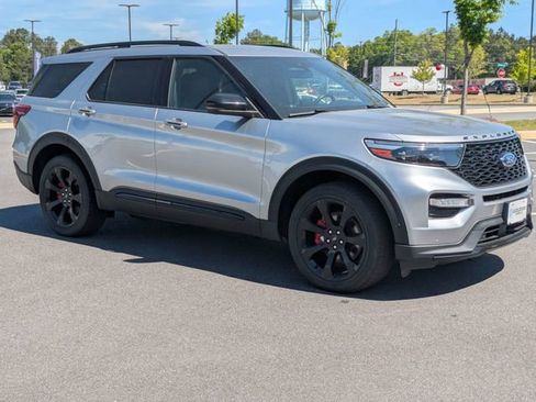 Used 2020 Ford Explorer ST w/ ST Street Pack AWD/4WD image 2