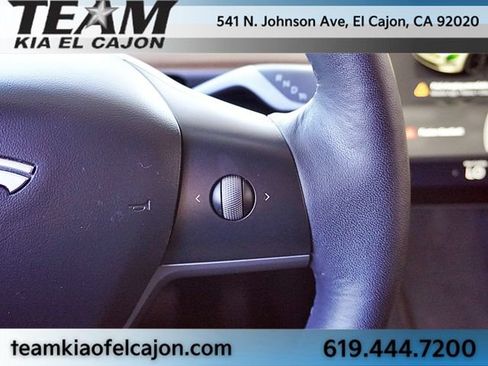 Used 2022 Tesla Model Y Long Range AWD/4WD image 40