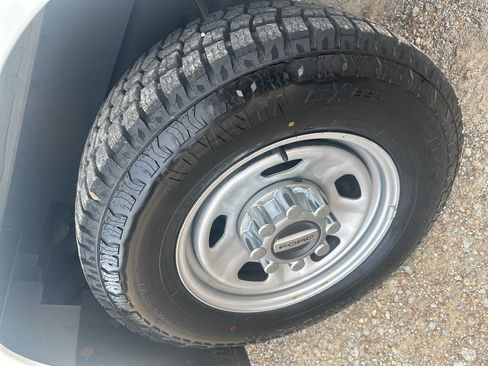 Used 2022 Ford F350 XL w/ Power Equipment Group image 23