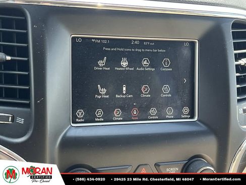 Used 2021 Jeep Grand Cherokee Laredo AWD/4WD image 21