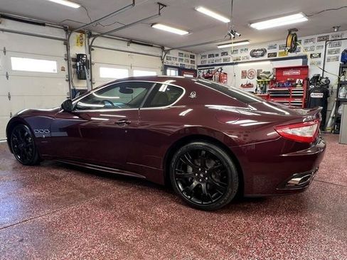 Used 2011 Maserati GranTurismo S RWD image 2