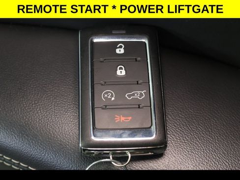 Used 2023 Jeep Grand Cherokee L Laredo AWD/4WD image 12