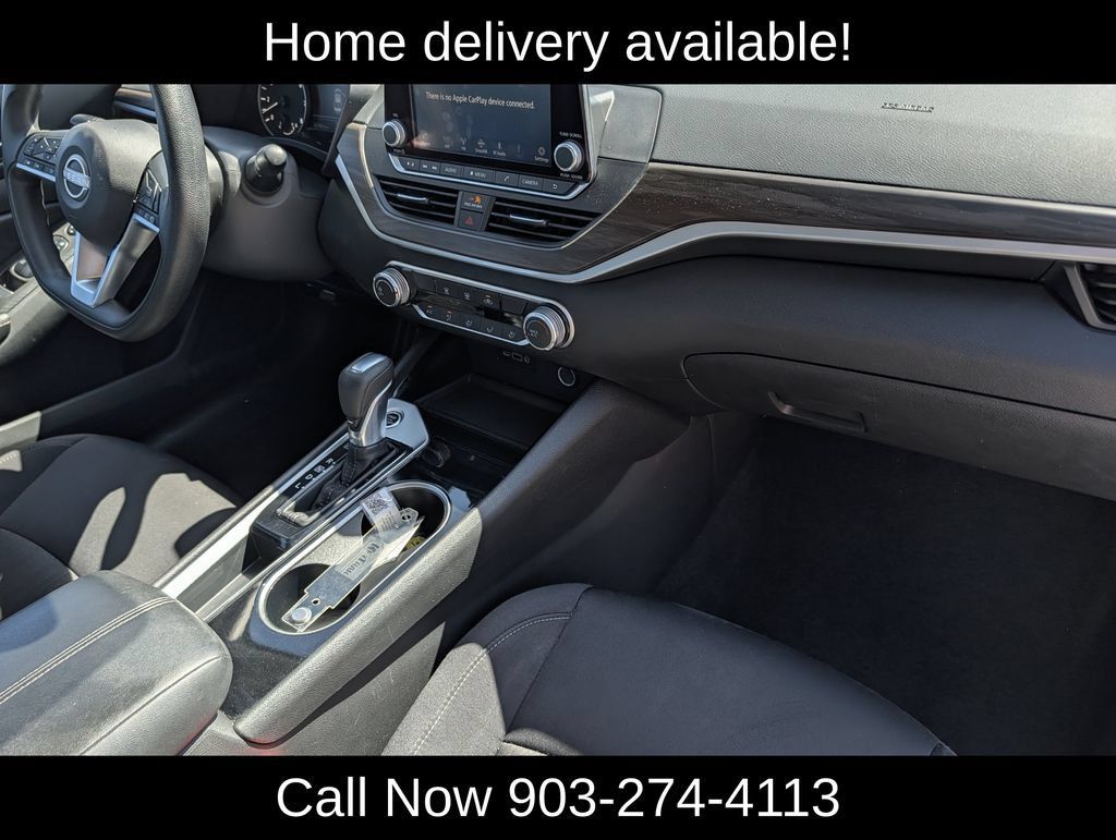 Used 2024 Nissan Altima 2.5 SV FWD image 32
