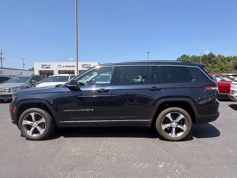 Used 2023 Jeep Grand Cherokee L Limited AWD/4WD image 4
