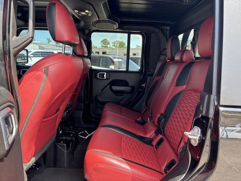 Used 2021 Jeep Gladiator Sport AWD/4WD image 10