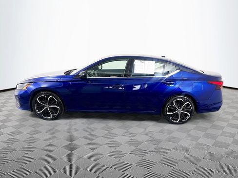 Used 2024 Nissan Altima 2.5 SR FWD image 4