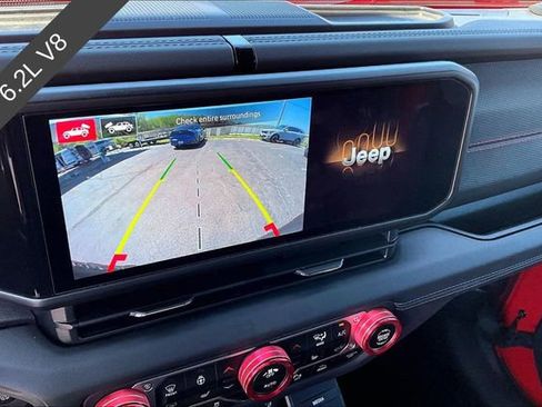 Used 2024 Jeep Wrangler Unlimited Rubicon 392 image 19