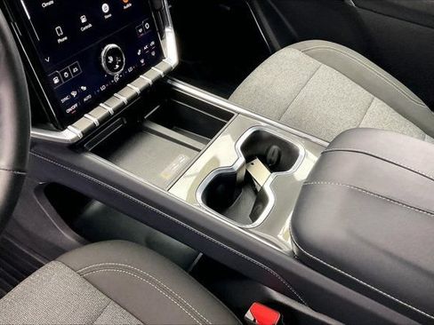 Used 2026 GMC Acadia Elevation w/ LPO, Floor Liner Package AWD/4WD image 16
