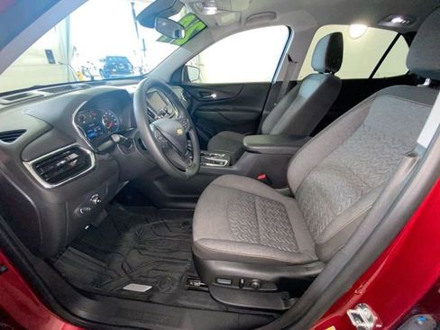 Used 2024 Chevrolet Equinox LT w/ LPO, Floor Liner Package FWD image 24