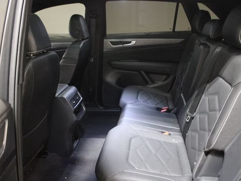 Used 2024 Volkswagen Atlas Cross Sport SE AWD/4WD image 13