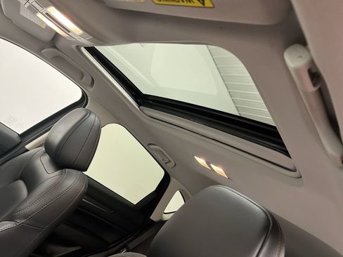 Used 2022 MAZDA CX-5 AWD 2.5 S w/ Premium Package image 6