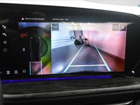 Used 2025 Audi Q5 Premium w/ Convenience Package image 14