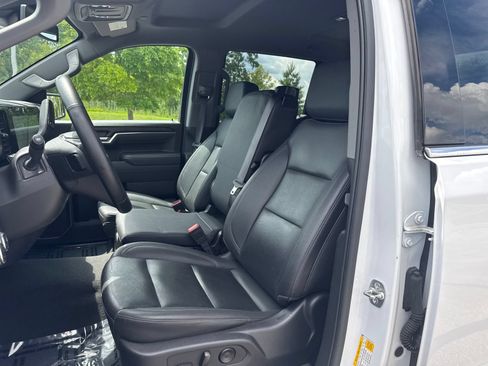 Used 2025 GMC Sierra 1500 SLT AWD/4WD image 15