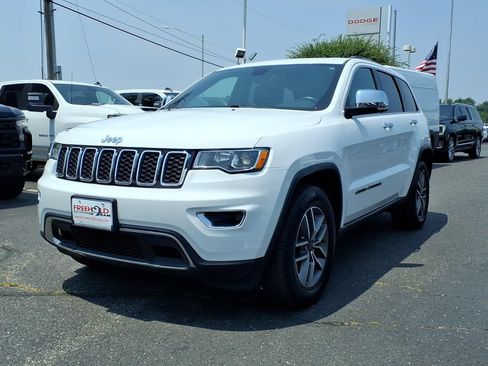 Used 2021 Jeep Grand Cherokee Limited w/ Trailer Tow Group IV AWD/4WD image 3