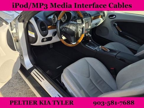 Used 2010 Mercedes-Benz SLK 300 image 19