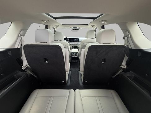 Used 2025 Kia Sorento SX FWD image 29