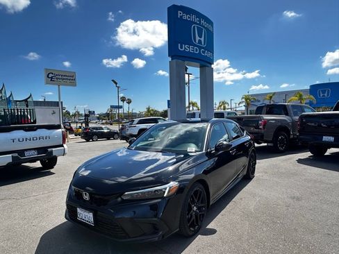 Used 2023 Honda Civic Sport image 2