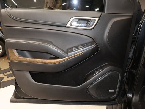 Used 2019 GMC Yukon XL Denali w/ Denali Ultimate Package image 13