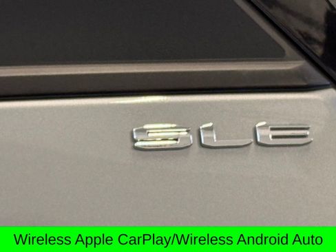 Used 2024 GMC Terrain SLE image 9