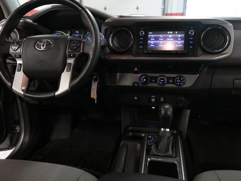 Used 2018 Toyota Tacoma SR5 image 23