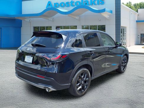 Certified 2024 Honda HR-V Sport image 3