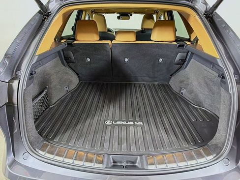 Used 2025 Lexus NX 250 FWD w/ Accessory Package (2T) image 23