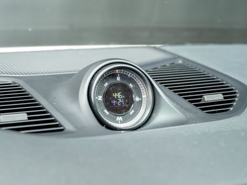Certified 2025 Porsche Cayenne S AWD/4WD image 26