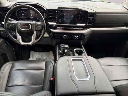 Used 2022 GMC Sierra 1500 SLT AWD/4WD image 10