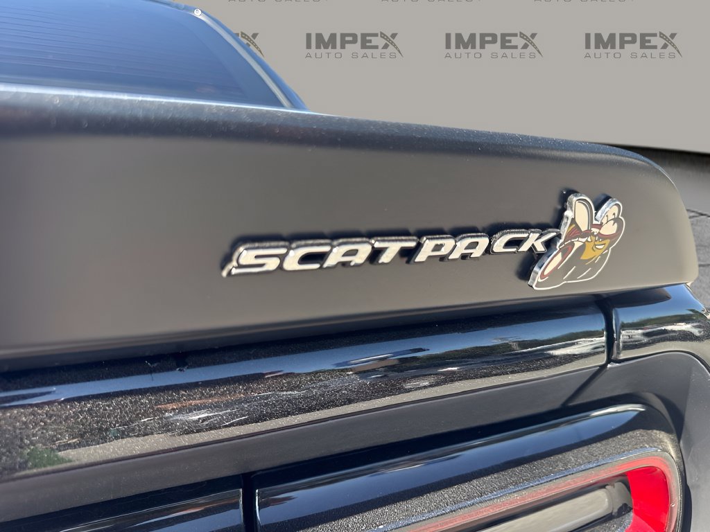 Used 2022 Dodge Challenger R/T Scat Pack w/ Dynamics Package RWD image 28
