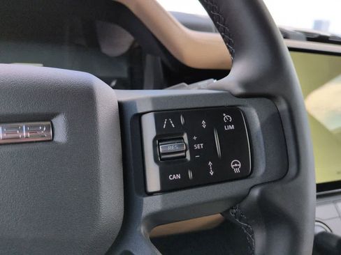 New 2026 Land Rover Defender 130 X-Dynamic SE AWD/4WD image 27