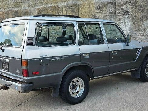 Used 1988 Toyota Land Cruiser AWD/4WD image 6