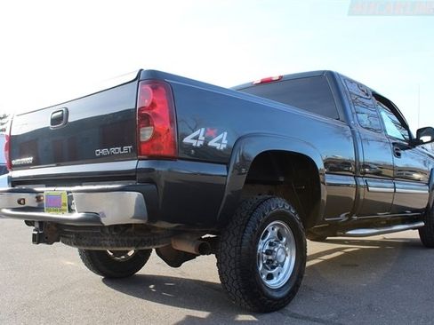 Used 2003 Chevrolet Silverado 2500 LS w/ Snow Plow Prep Package AWD/4WD image 30