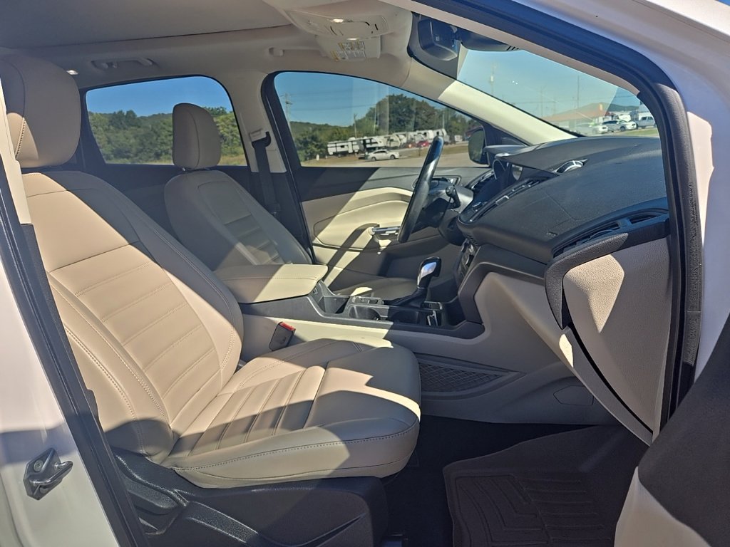 Used 2019 Ford Escape SEL FWD image 20