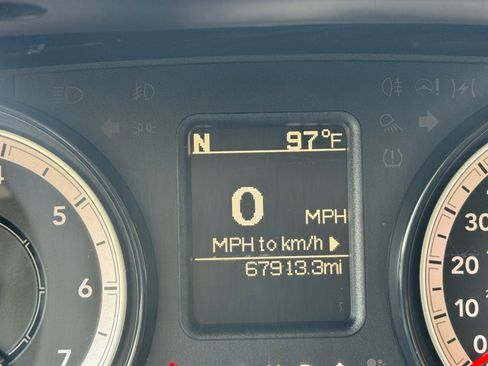 Used 2018 RAM 1500 Express RWD image 12